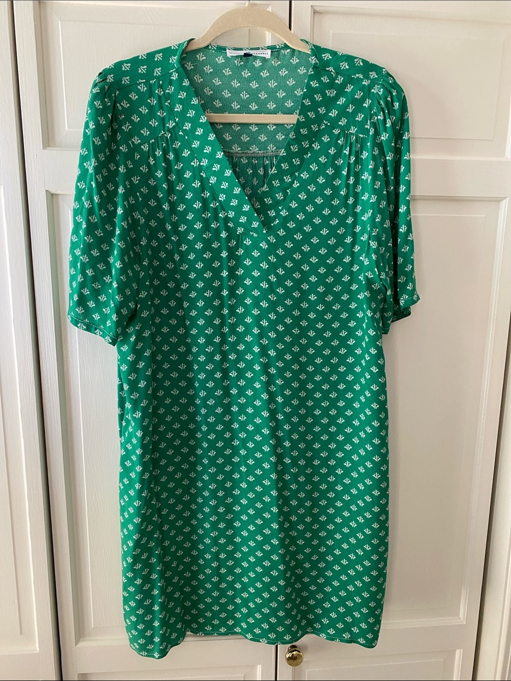 Pretty Green and White Casual Dress